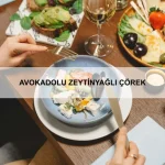Chia ve Yaban Mersinli Salata Tarifi